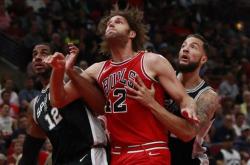 -76人逆转鹈鹕，周琦扛起全队的简单介绍