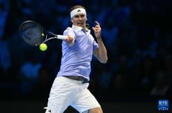 英雄联盟总决赛直播-澳网险胜年终总决赛，兹维列夫统治全场