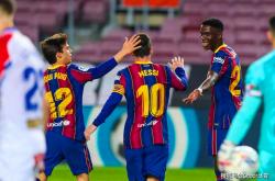 英雄联盟总决赛-法国队碾压马来西亚队，郑思维状态火热