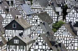 LOL赛事-莫兰特归来之夜，活塞用窒息式防守绞杀奇才，末节之王完成自我救赎