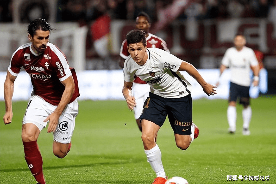 关于摩纳哥客场大胜波尔多，连续两轮获胜的信息