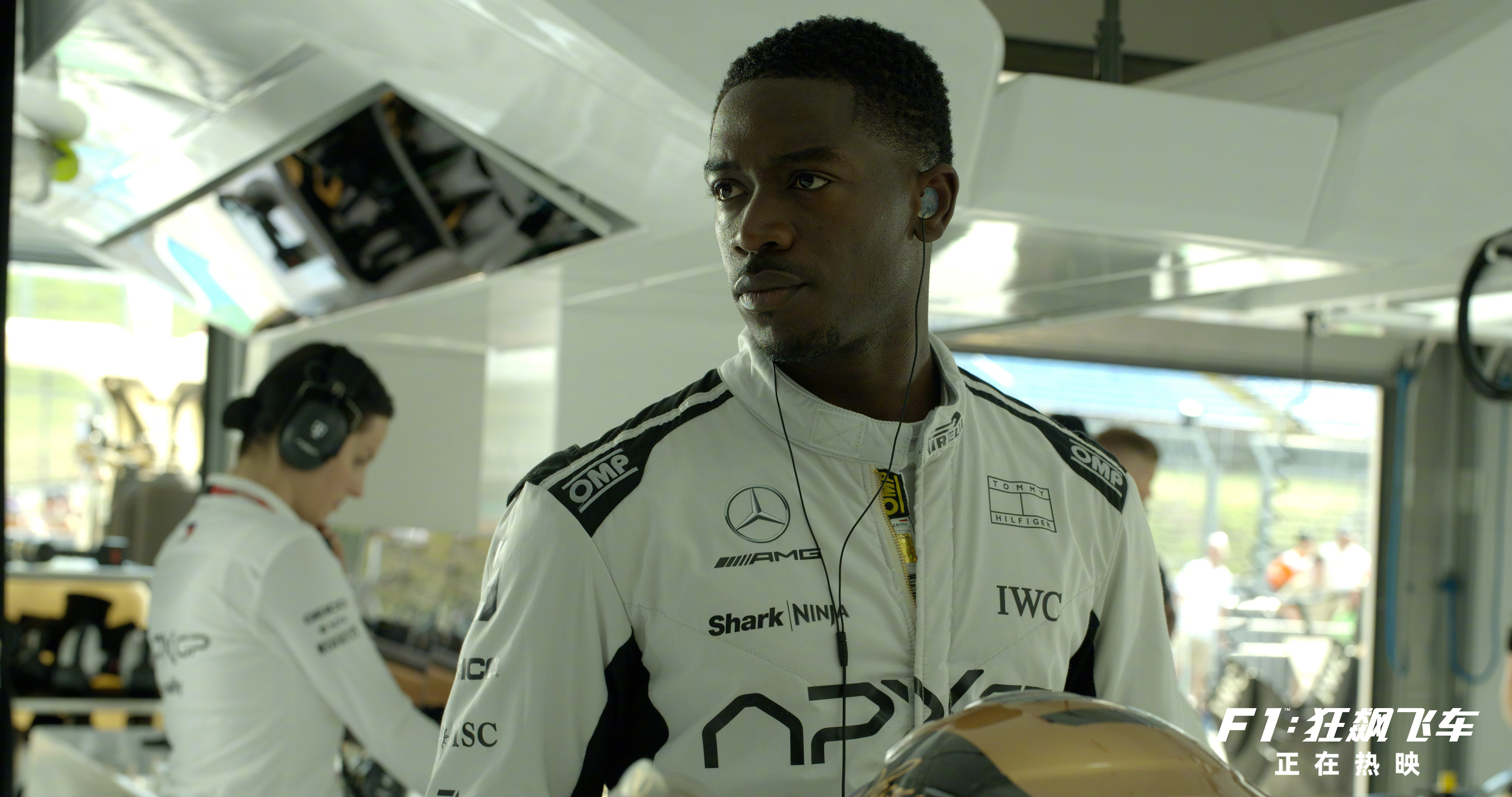 梅赛德斯碾压雷诺车队,阿隆索高光表现 梅赛德斯碾压雷诺车队,阿隆索高光表现