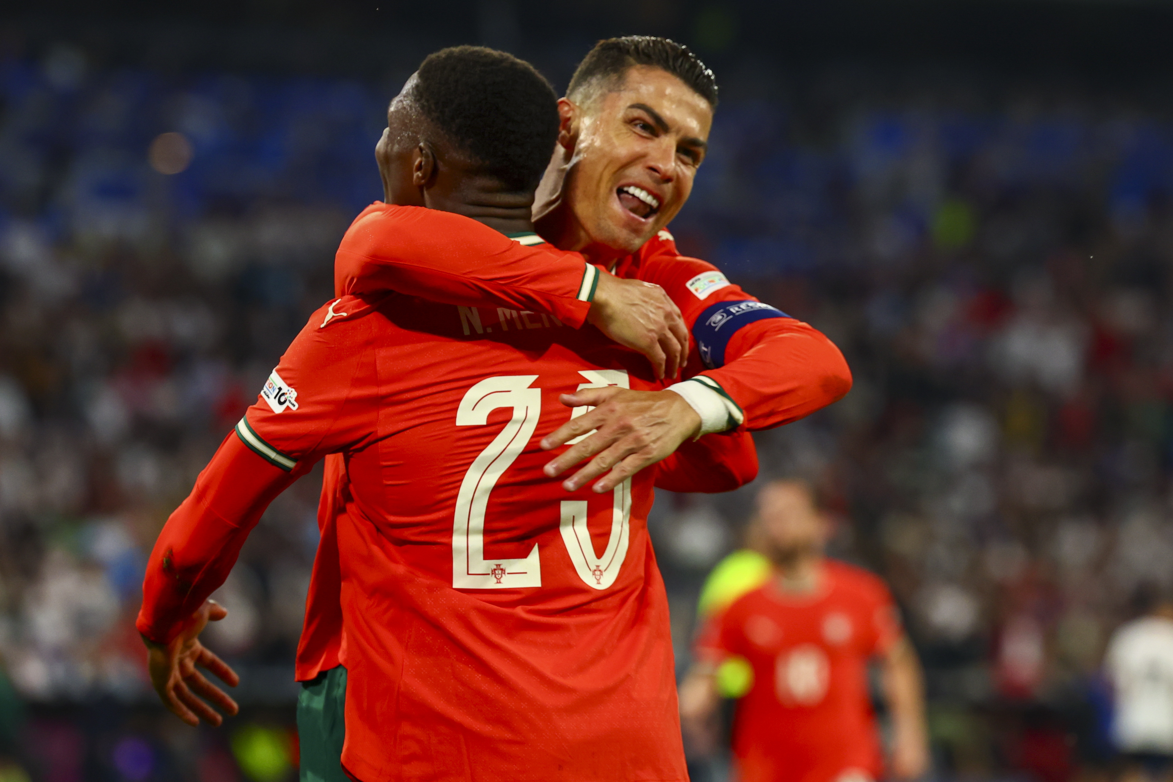 葡萄牙胜荷兰,成功晋级欧洲国家杯半决赛 葡萄牙胜荷兰,成功晋级欧洲国家杯半决赛