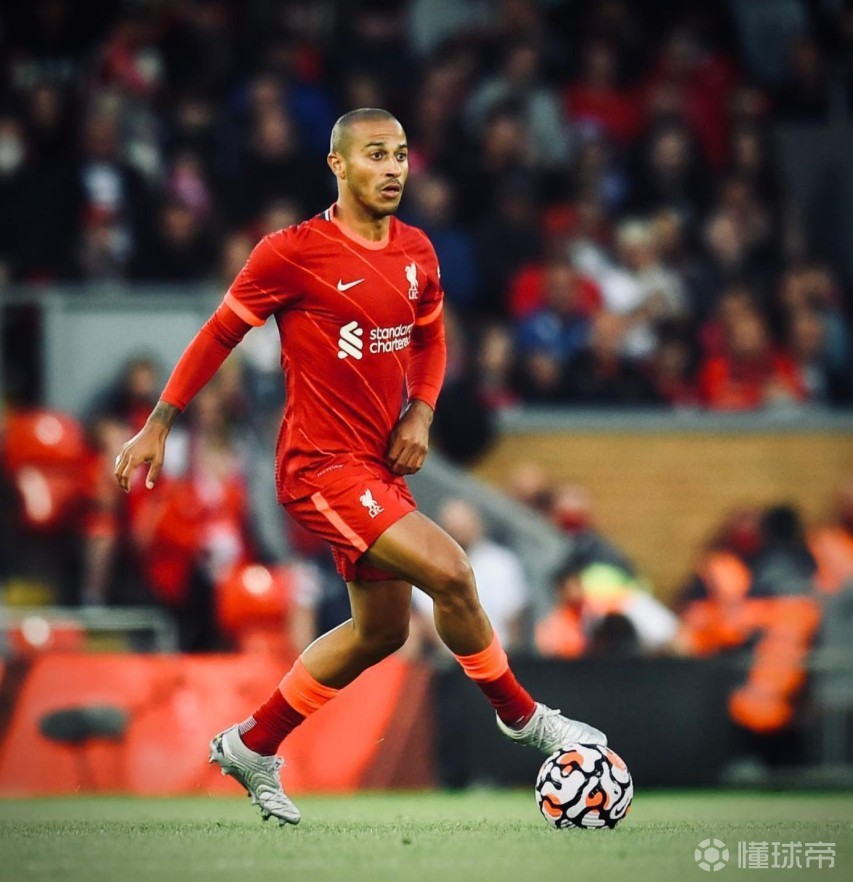 法国逆转巴萨,蒂亚戈高光表现 法国逆转巴萨,蒂亚戈高光表现