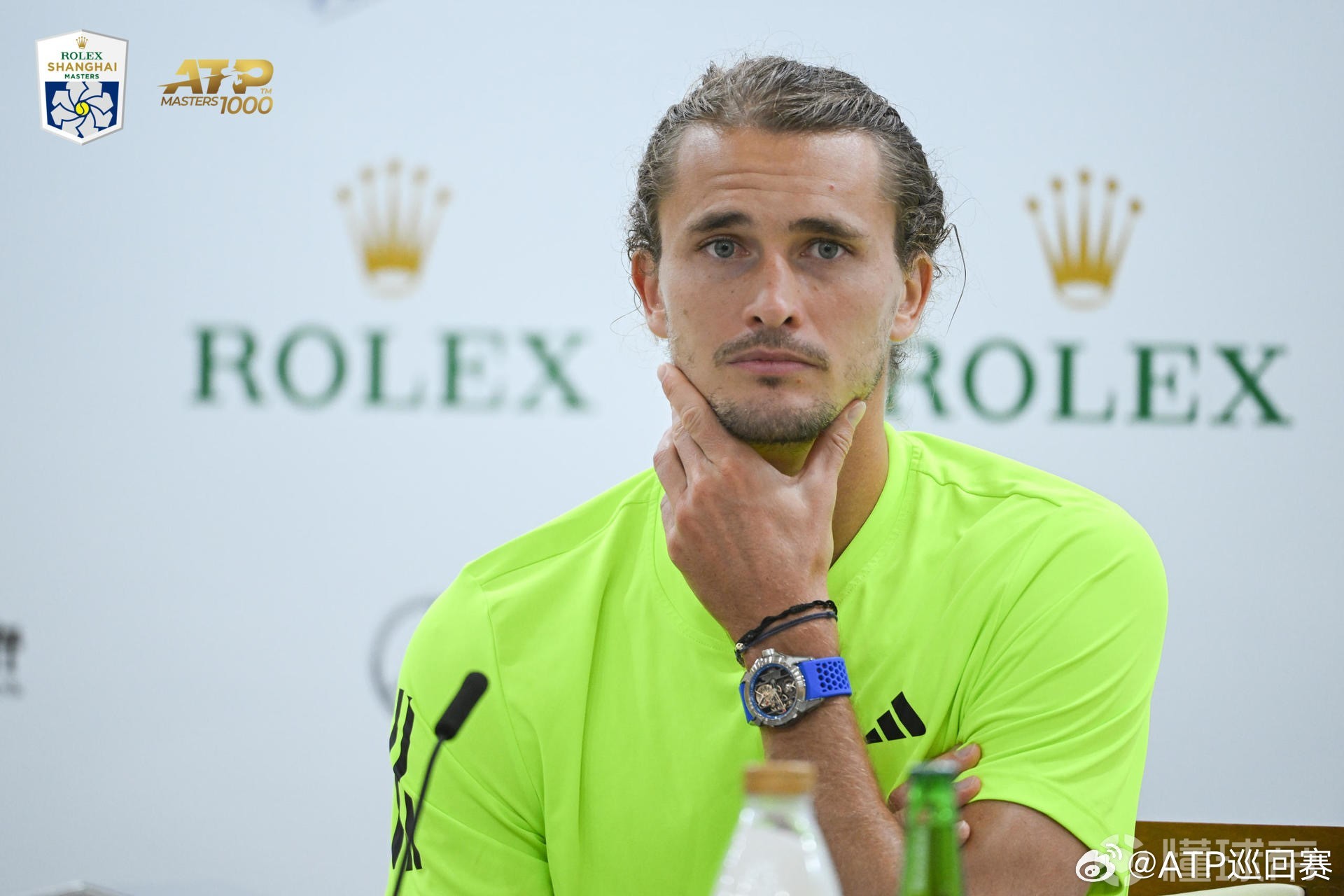 拉沃尔杯翻盘年终总决赛，兹维列夫惊艳四座