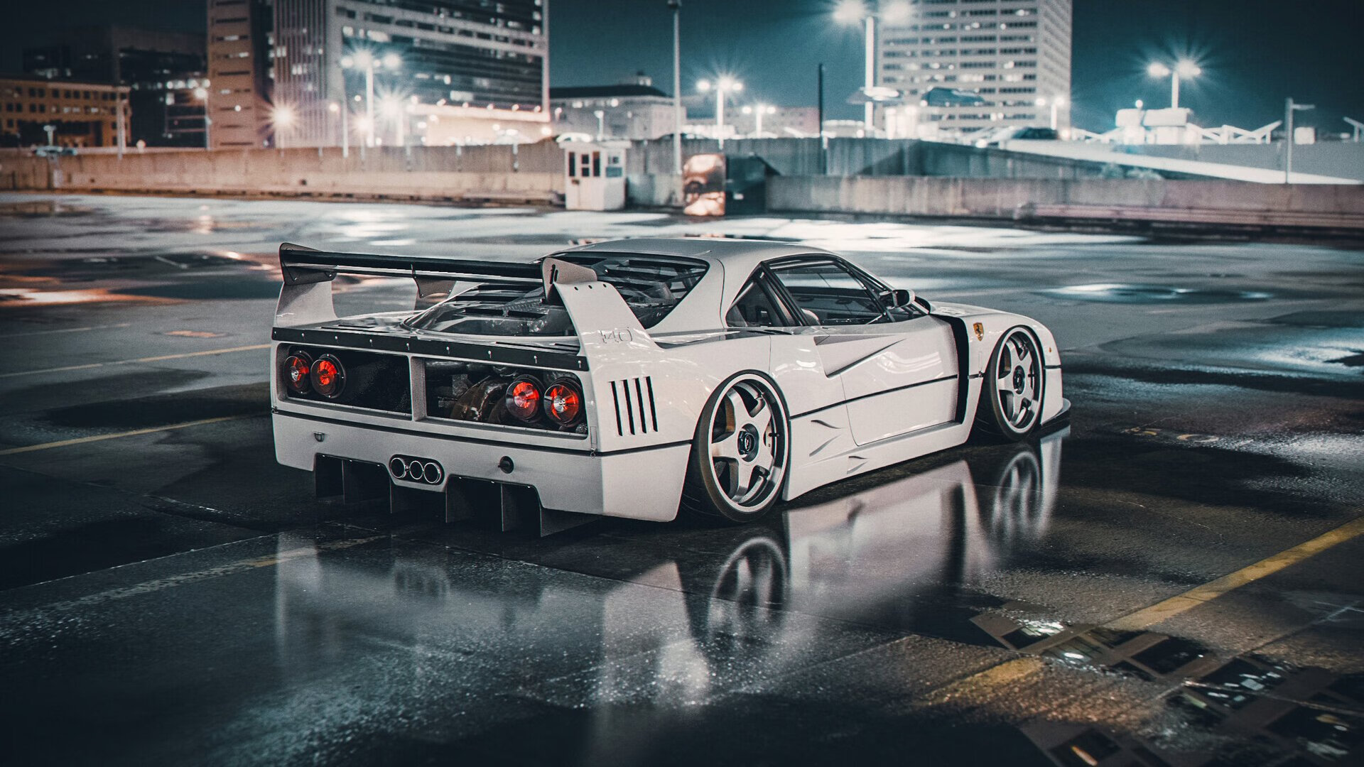 总决赛之夜，城市一片喧嚣，他却说，舞台越大越强