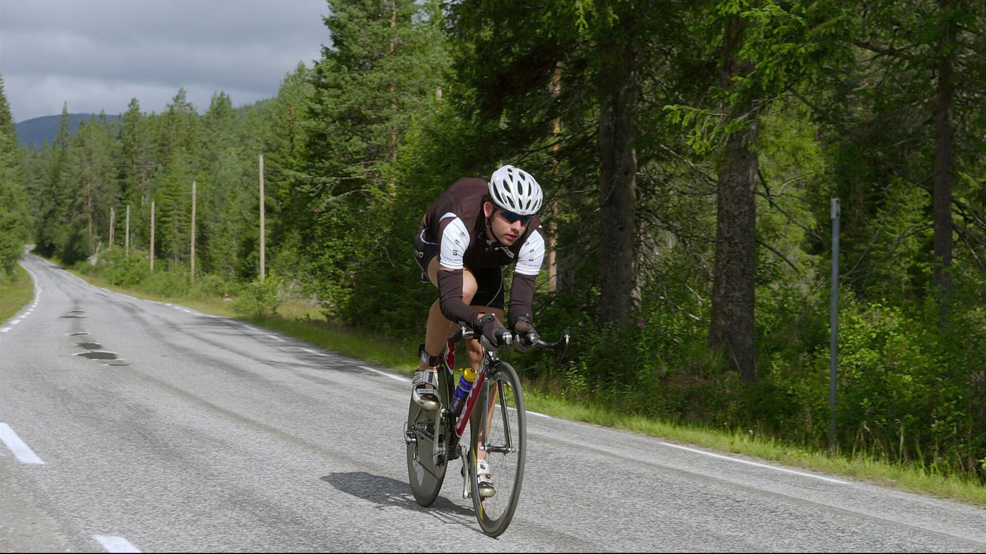 爵士对阵太阳，哈利伯顿关键战不手软，一剑封喉定胜负